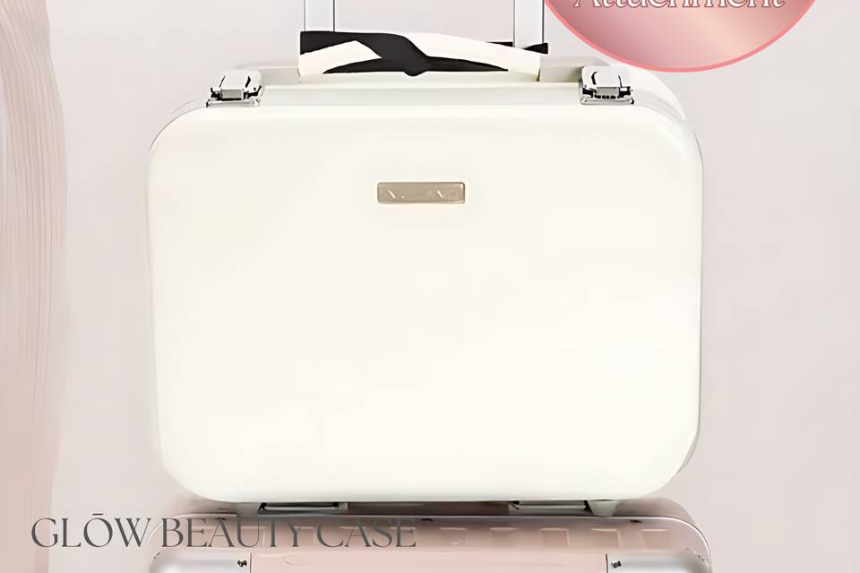 Vanity case with mirror