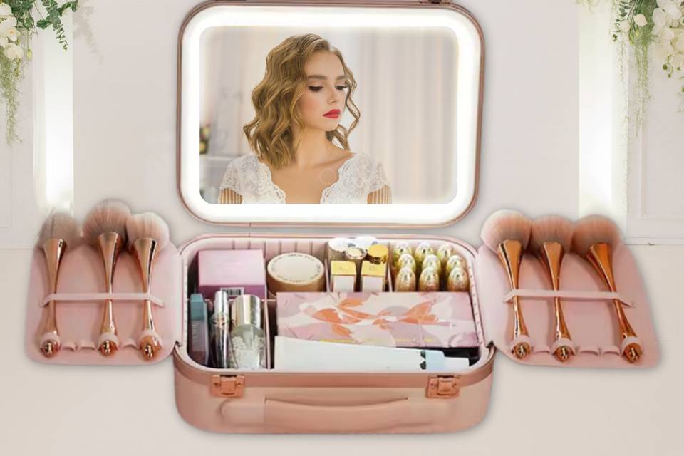 Glow beauty case