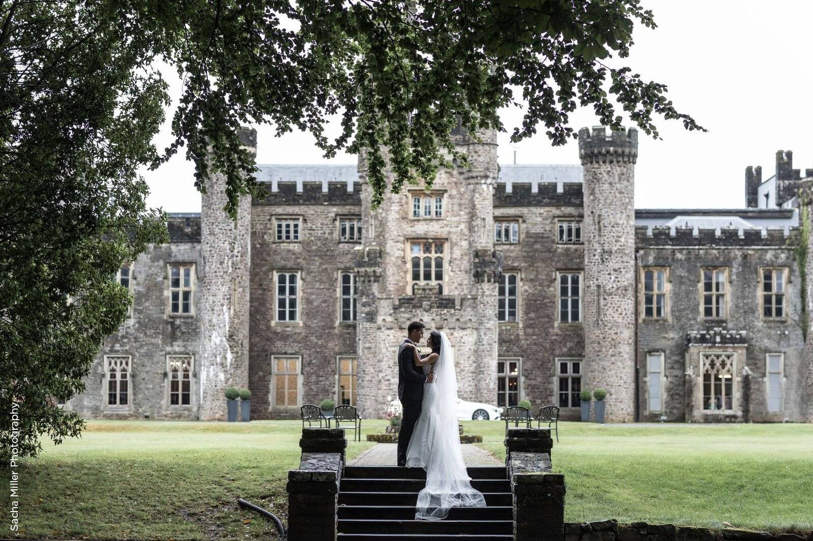 Hensol Castle Hensol, Vale Of Glamorgan - Updated prices | hitched.co.uk