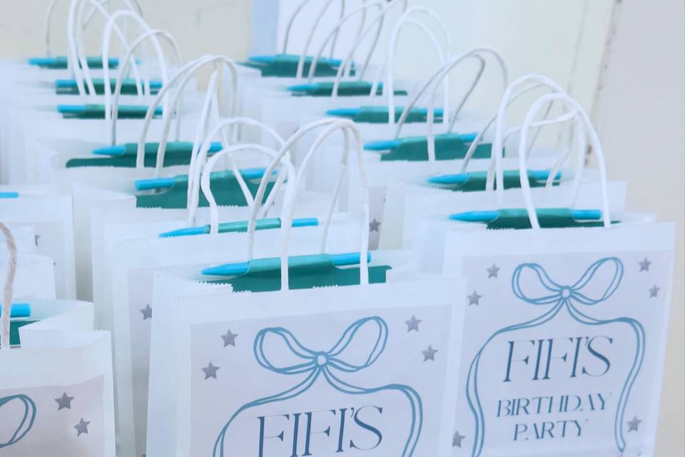 Custom favour bags