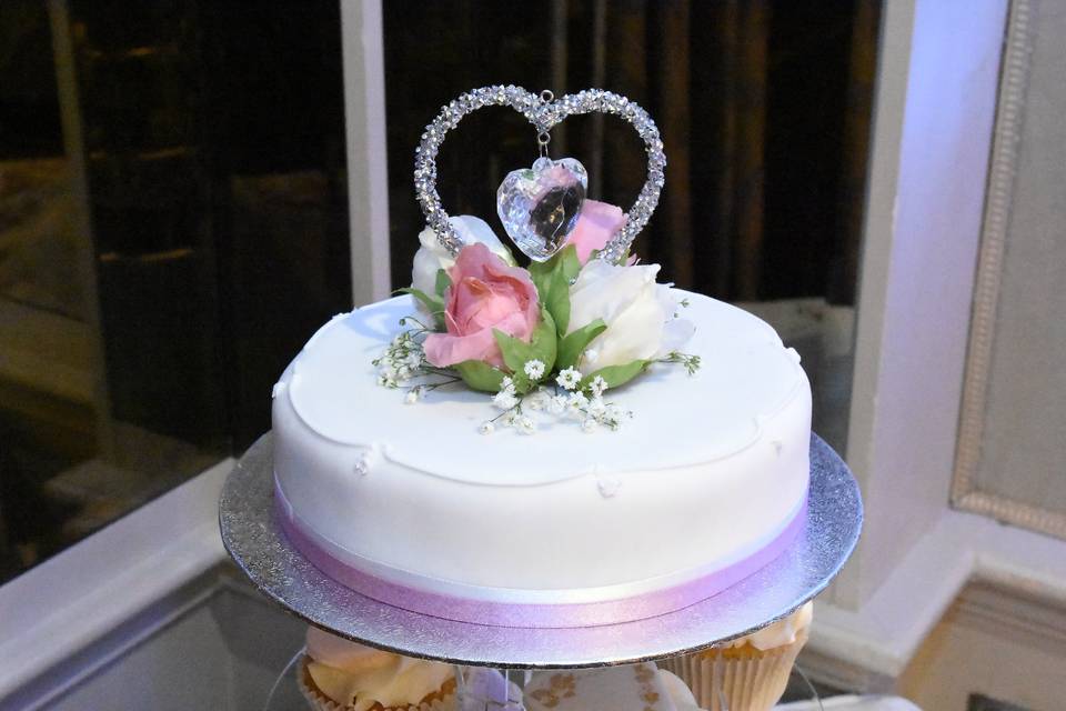 Wedding Cake & Topper