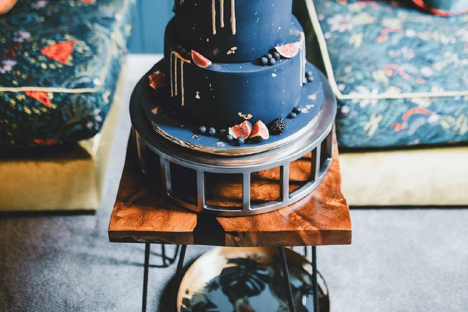 Blue Drip cake
