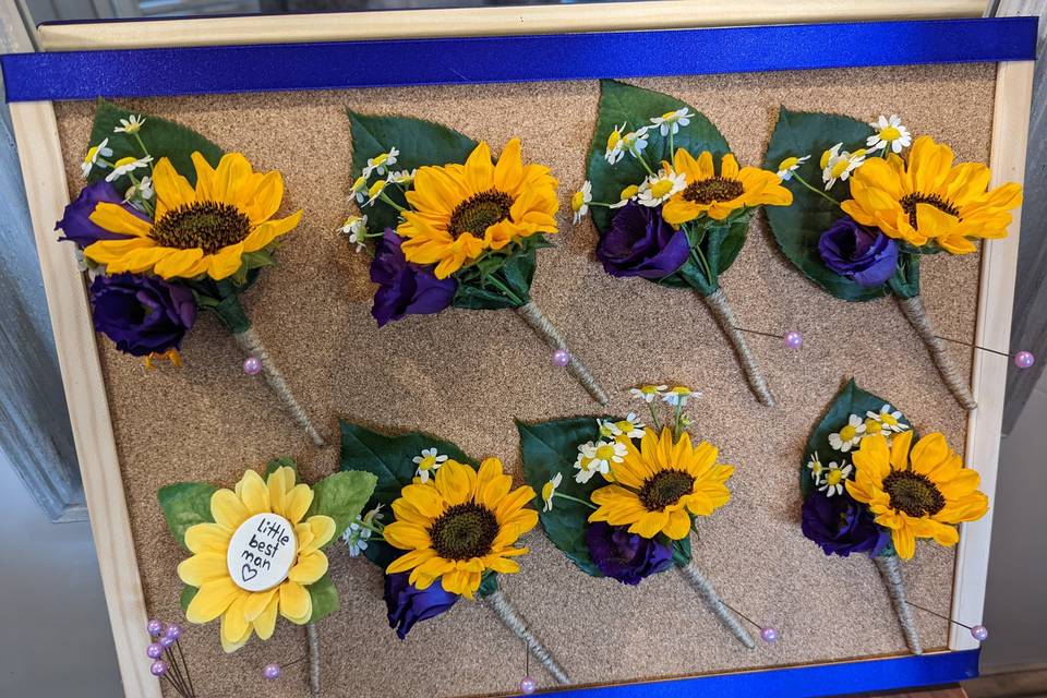 Sunflower buttonholes