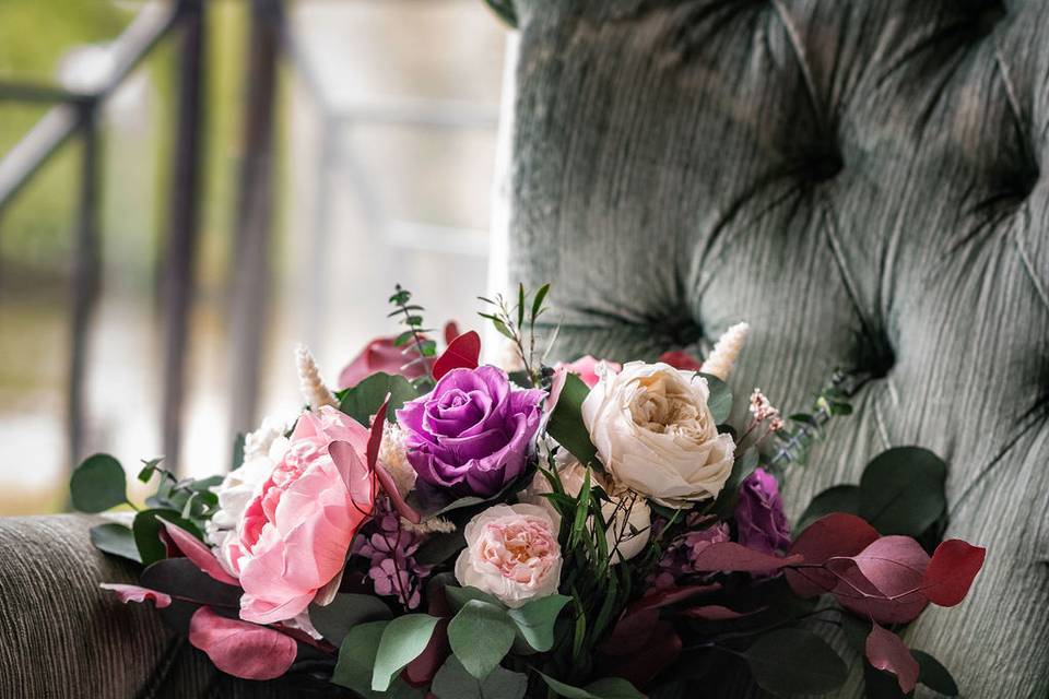 Bridal & bridesmaids bouquets