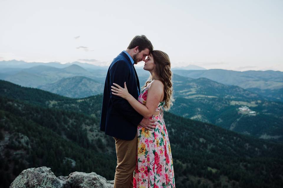 Sharing a quiet moment - Thistle + Stone Photography