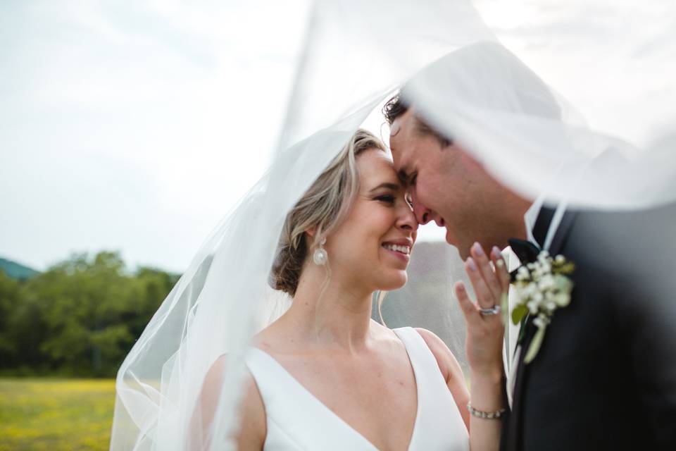 Under the veil - Thistle + Stone Photography