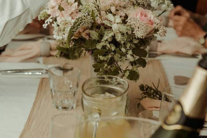 Table flowers