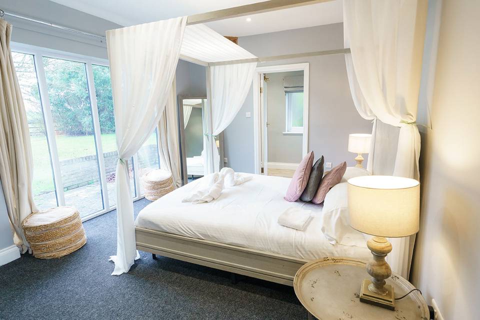 The Honeymoon Suite @ Milling