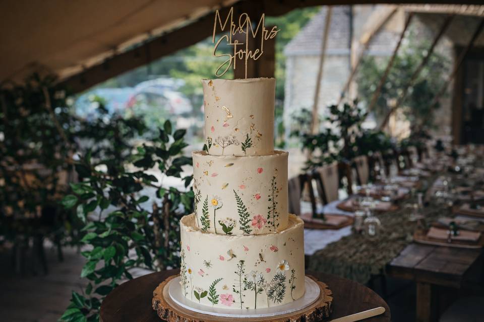Wildflower Cake Jenners Barn