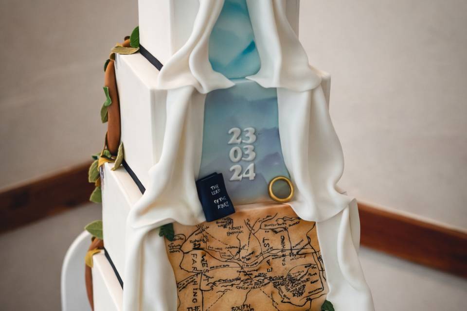 Hobbit Theme Wedding Cake