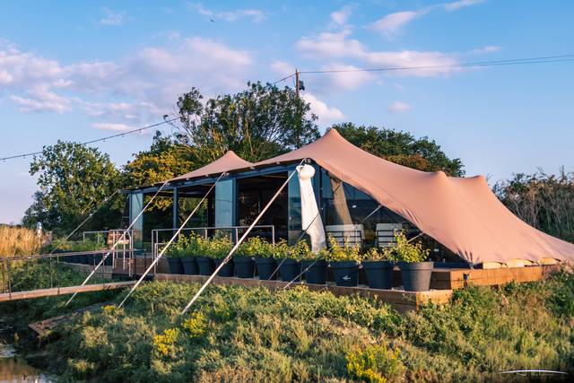 Leven is Strijd - The Tent