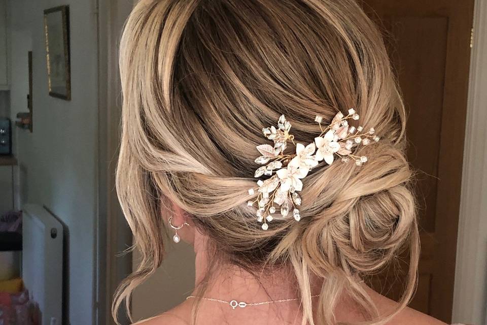 Bridal wedding hair & makeup