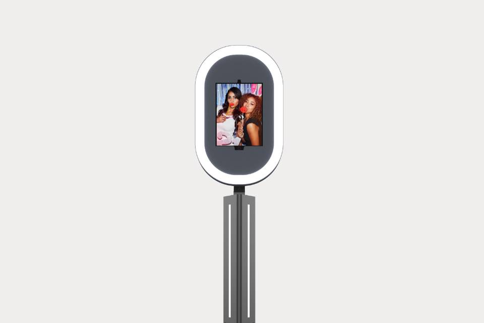 Selfie booth pod hire