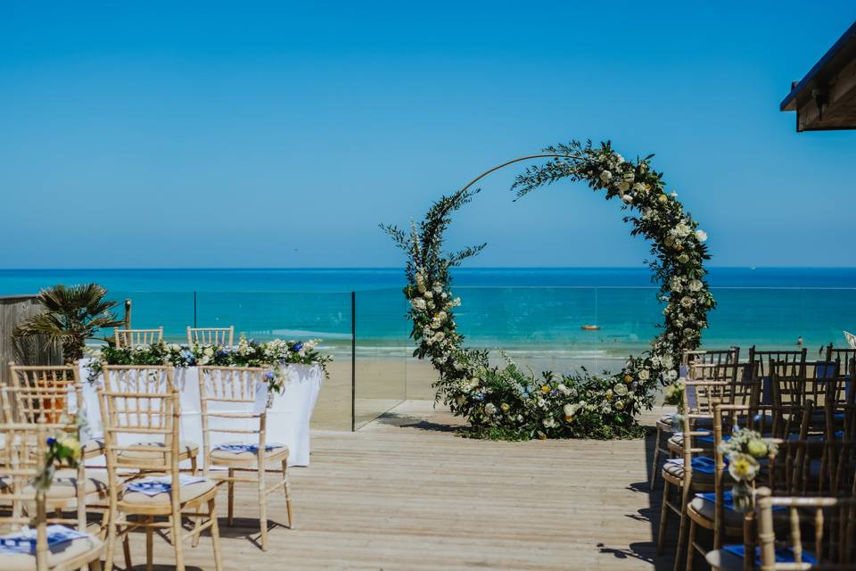 Wedding Hut Decking Ceremony