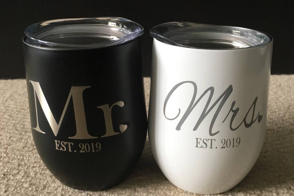 Mr & Mrs & Est Wine Cup Set