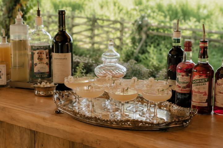 Cocktail service