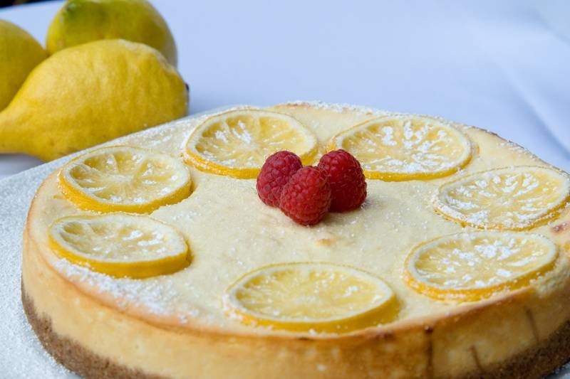 Delicious Lemon Cheesecake