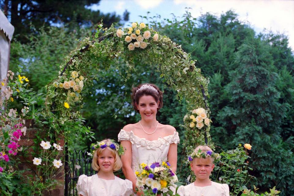 Bride & groom & family