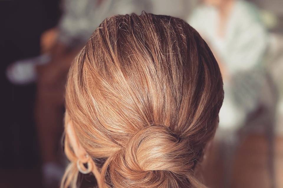 Low relaxed bun