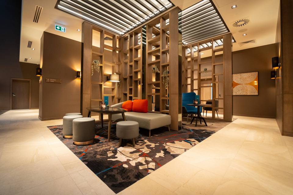 Custom House Bar