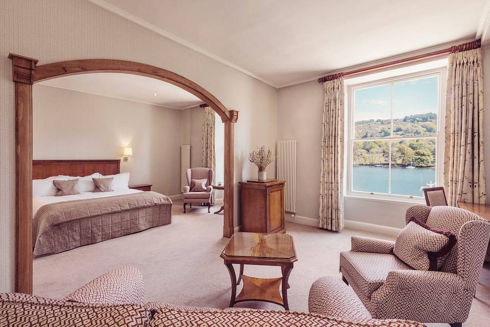 Lake View Suite