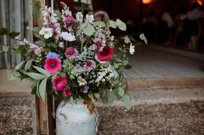 Summer flower milk churn