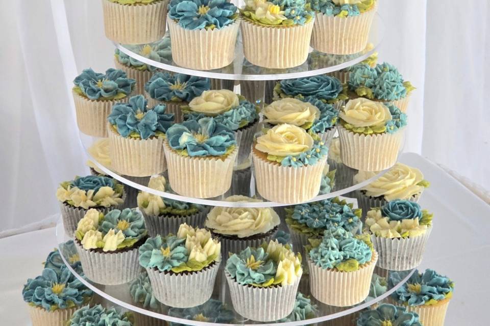 Floral cupcake tower