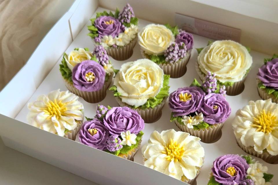 Floral cupcakes