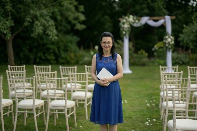 Lesley Ann - Celebrant