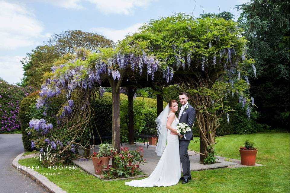 Oaks Farm Wedding - Tara & Dean, Croydon, London - Summer