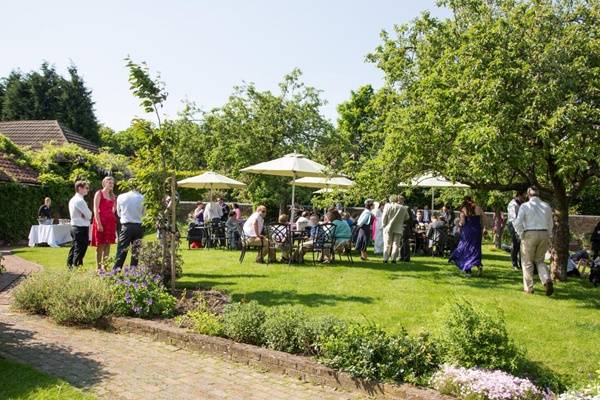 Oaks Farm Wedding - Tara & Dean, Croydon, London - Summer