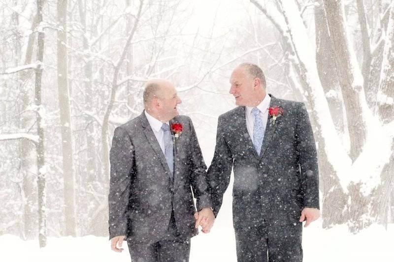 Maple Leaf Weddings, Ontario Inspirations Ltd