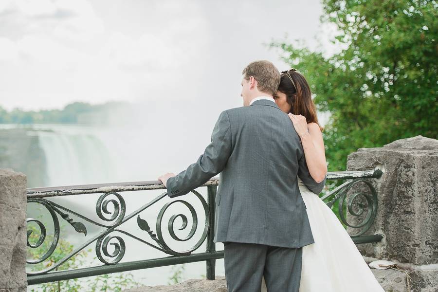 Maple Leaf Weddings, Ontario Inspirations Ltd