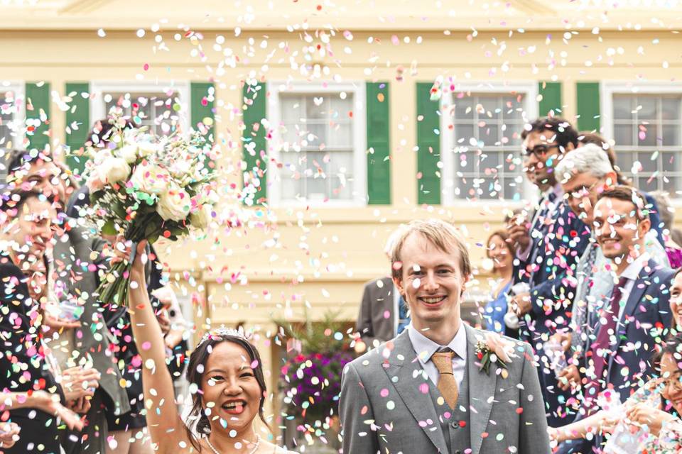Traditional confetti shot