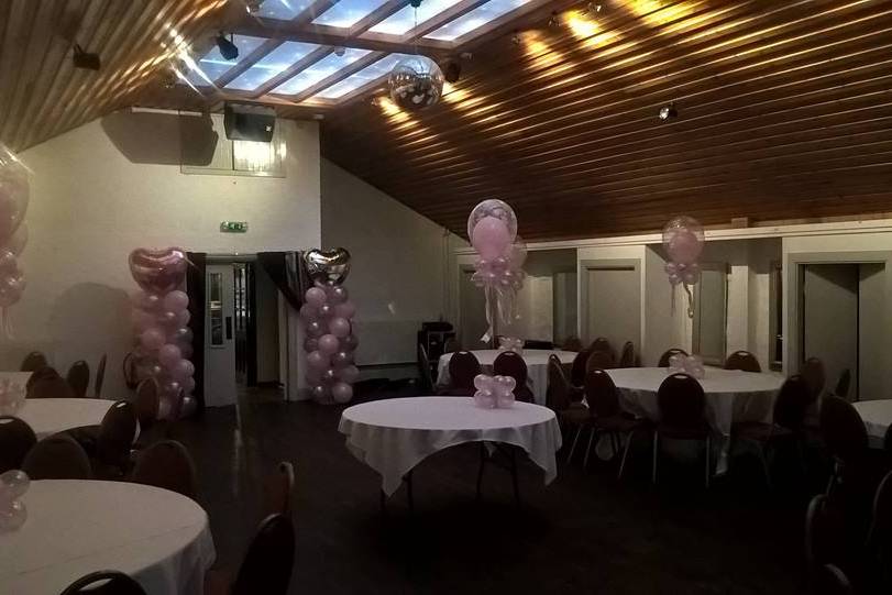 Setup hall balloons