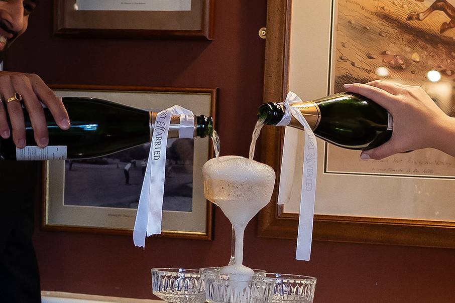 Champagne tower to rent