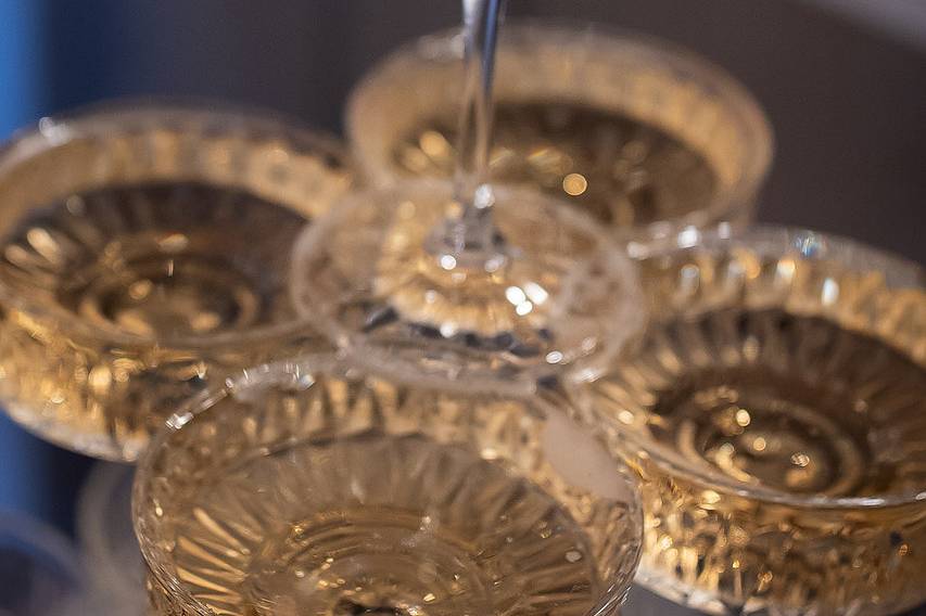Champagne tower to rent