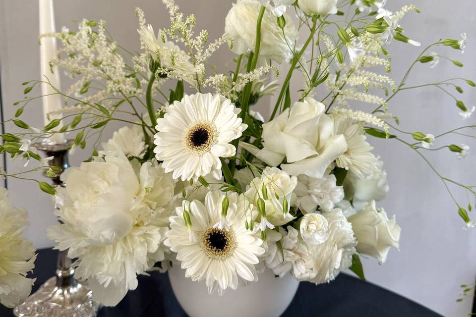 Table centrepiece flowers