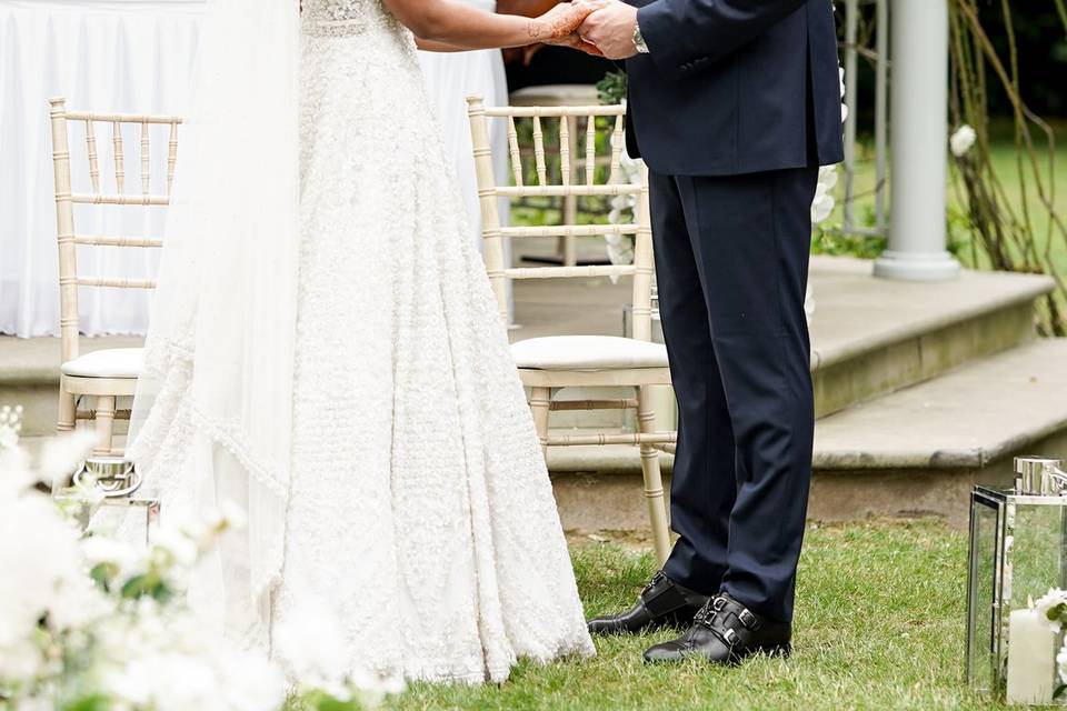 Saying their Vows