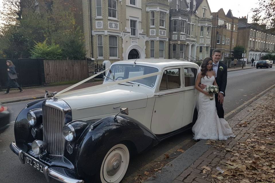 Lux Wedding Car Hire