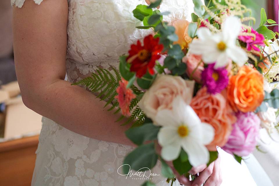 A bright bridal bouquet