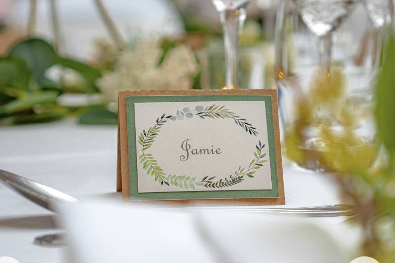 Green place card