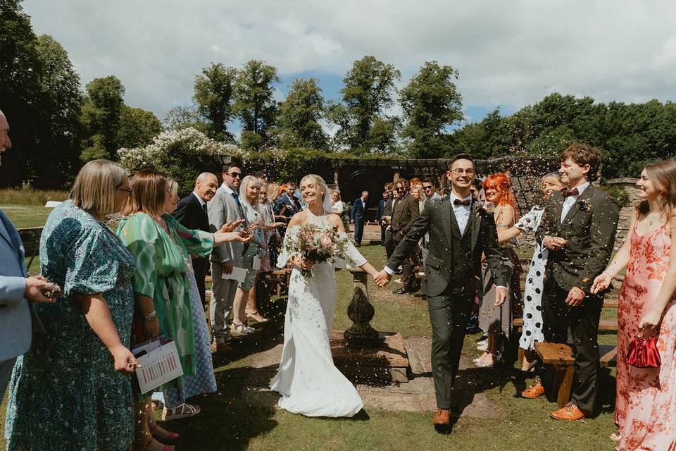 Italian garden ceremony