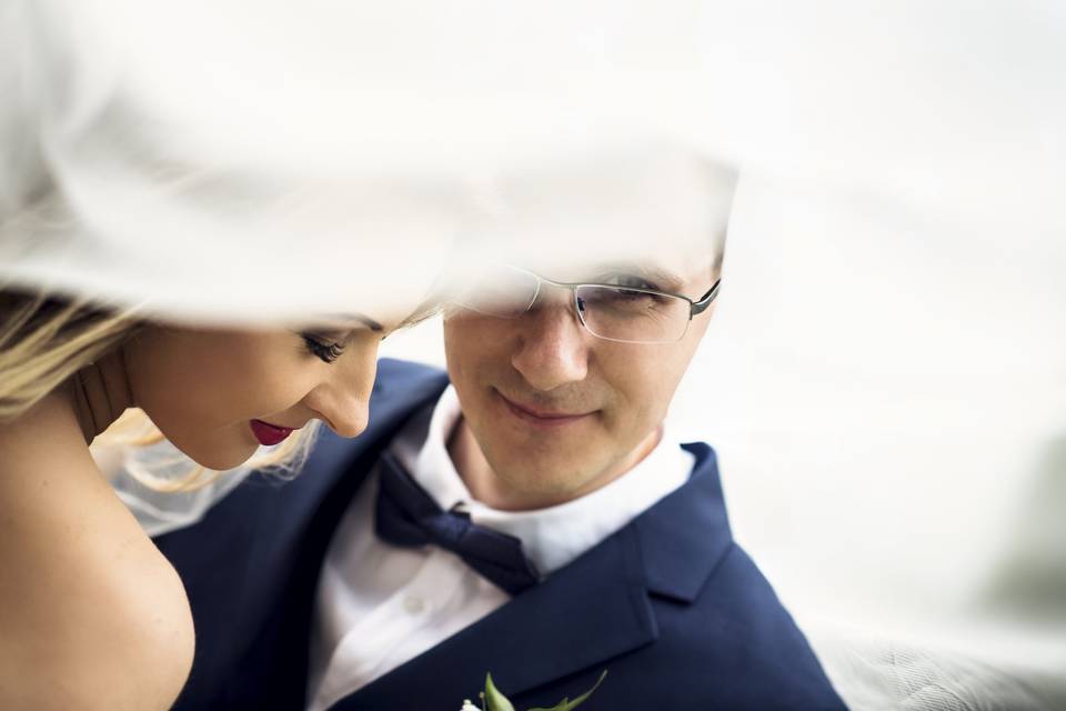 Bride & Groom, car