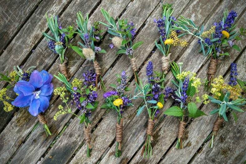 White Bridesmaid posies