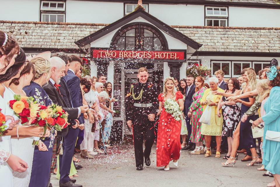 Confetti tunnel