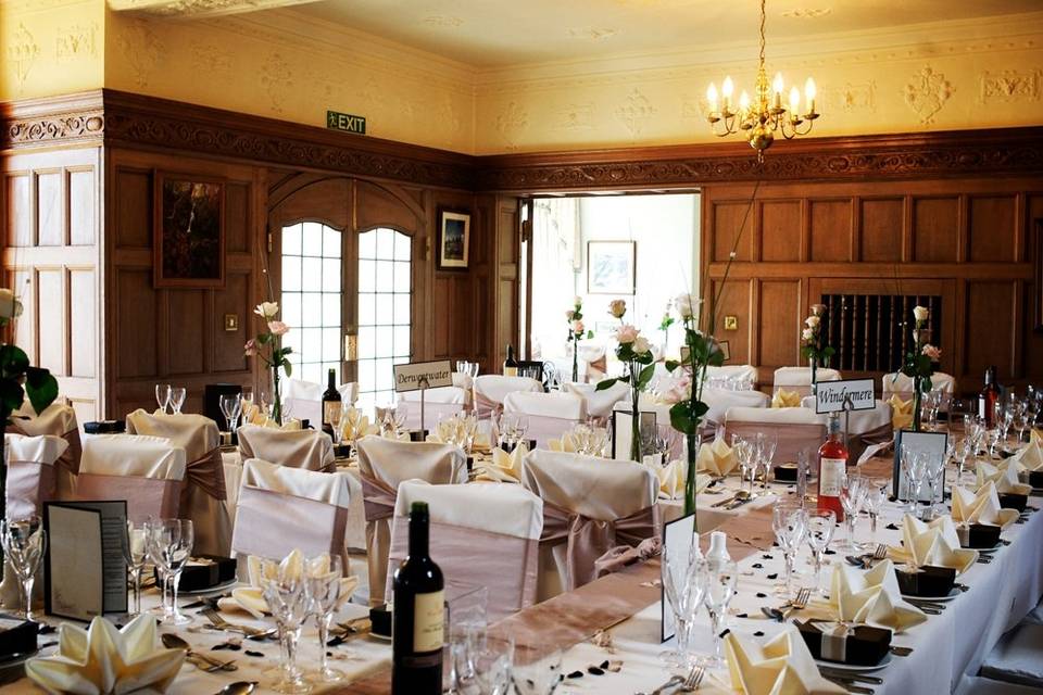 Cragwood Country House wedding breakfast layout
