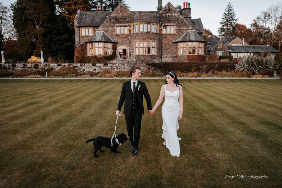 Extensive gardens & grounds