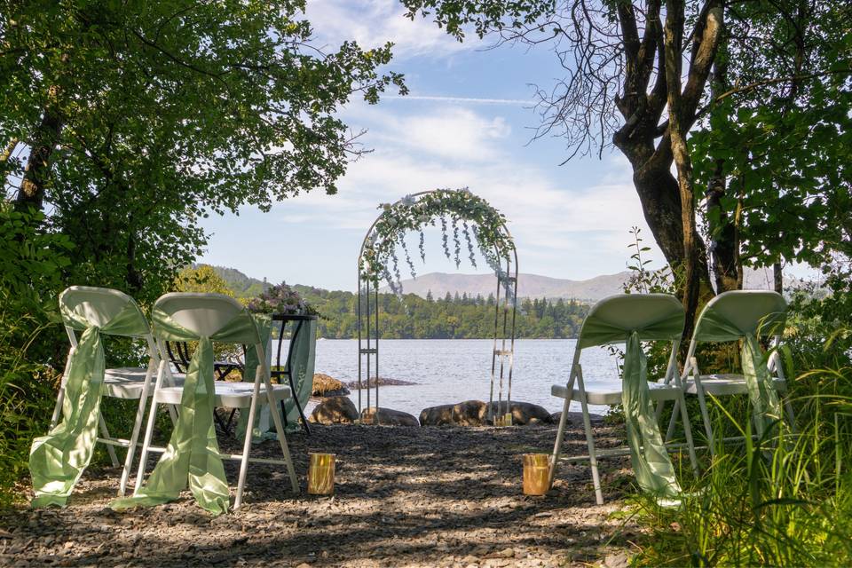 Intimate lakeside ceremony