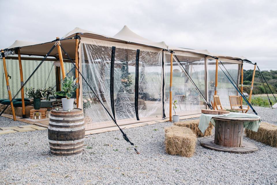 Stretch tent